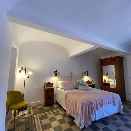 Bed and Breakfast Dimora Dei Minoriti à Catane Extérieur photo