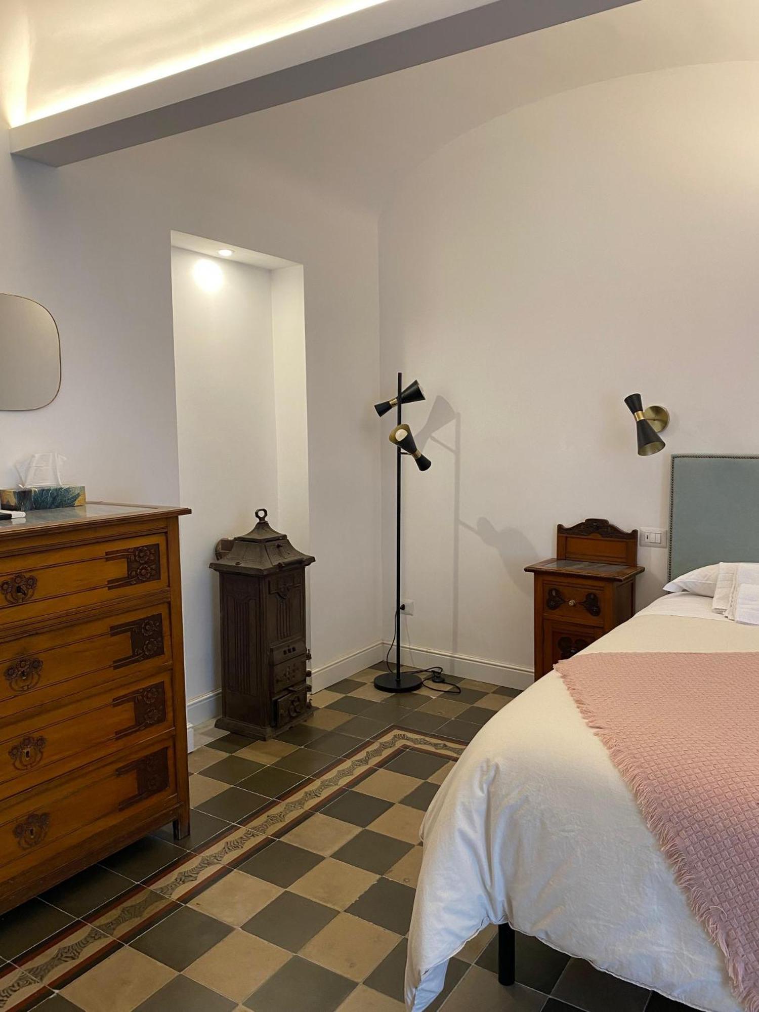 Bed and Breakfast Dimora Dei Minoriti à Catane Extérieur photo